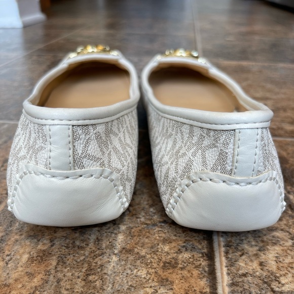 Michael Kors MK Vanilla Logo Flats- Women’s Size 9.5M - Picture 4 of 6